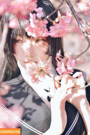 eeelyeee photo #0852