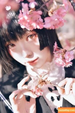 eeelyeee photo #0853