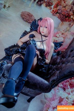 eeelyeee photo #0858