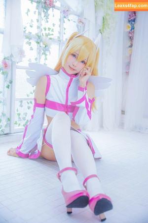 eeelyeee photo #0982