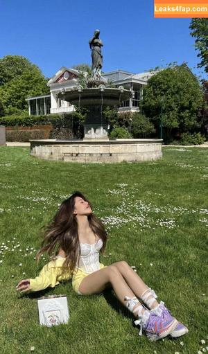 Eeeveenara photo #0185