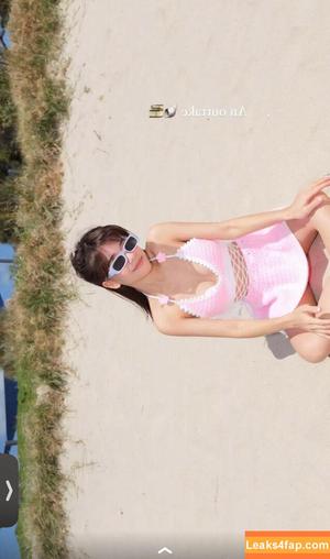 Eeeveenara photo #0317