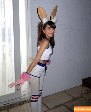 Eeeveenara photo #0352