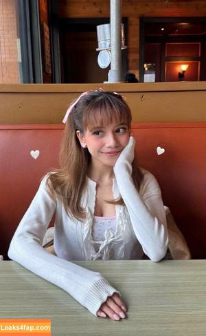 Eeeveenara photo #0522