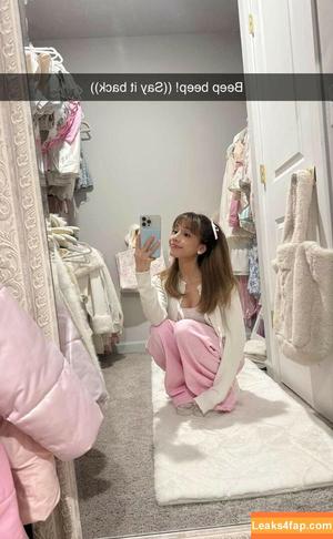 Eeeveenara photo #0525