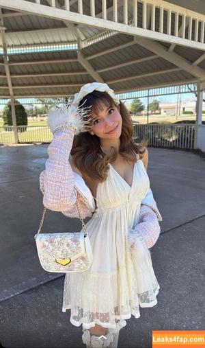 Eeeveenara photo #0544