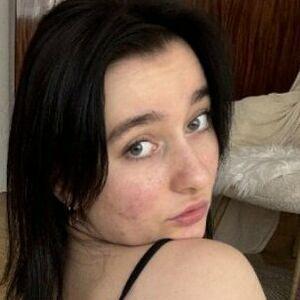 eevalovee photo #0007