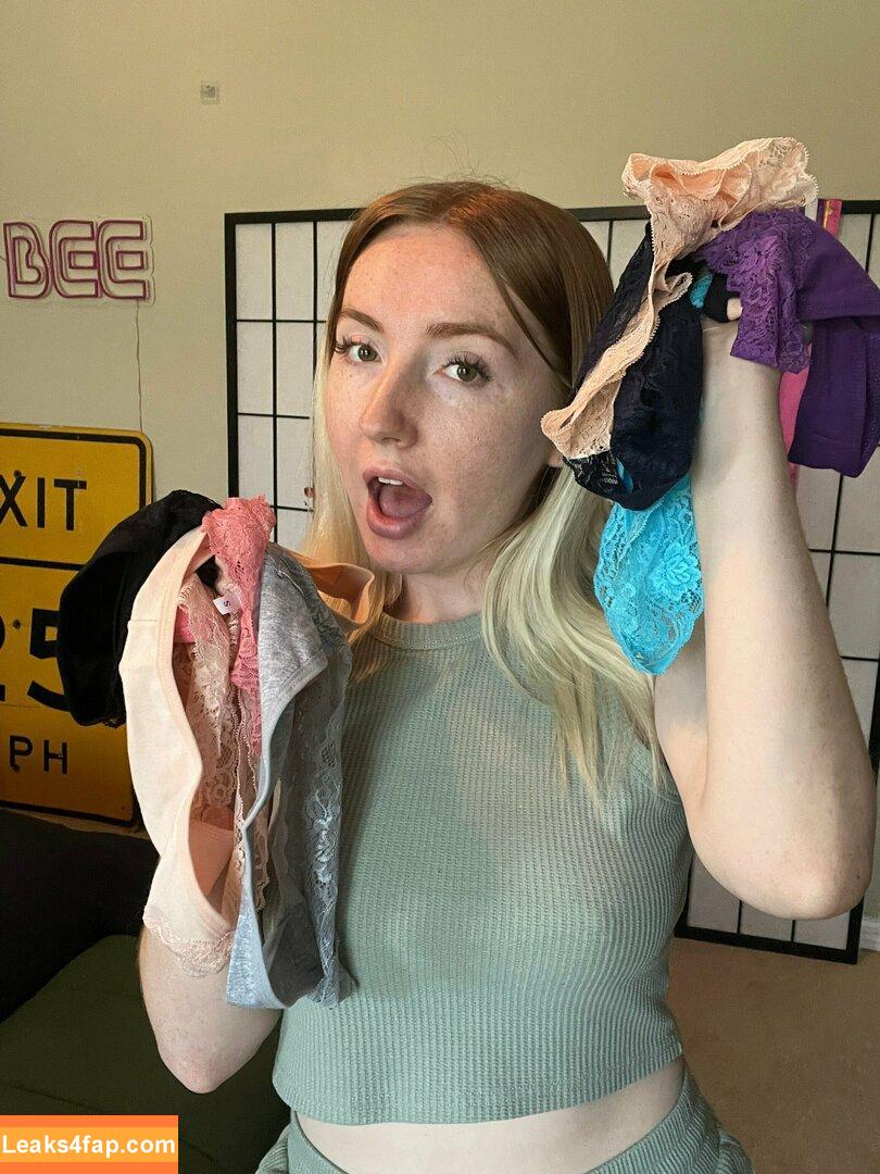 Eevee Bee / Eeveebeeshow / eevee_bee / eeveethebee leaked photo photo #0393