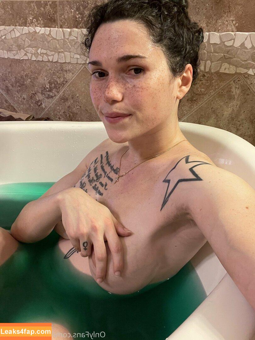 eeveebeevip / eeveebee leaked photo photo #0014