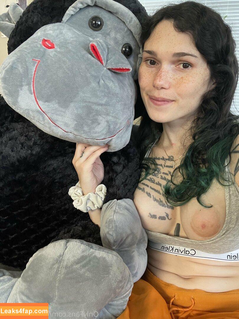 eeveebeevip / eeveebee leaked photo photo #0021