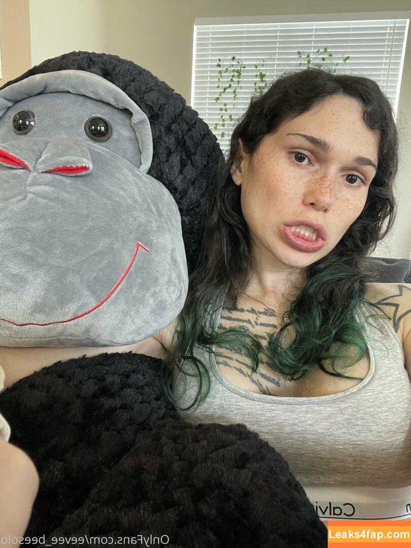 eeveebeevip / eeveebee leaked photo photo #0022