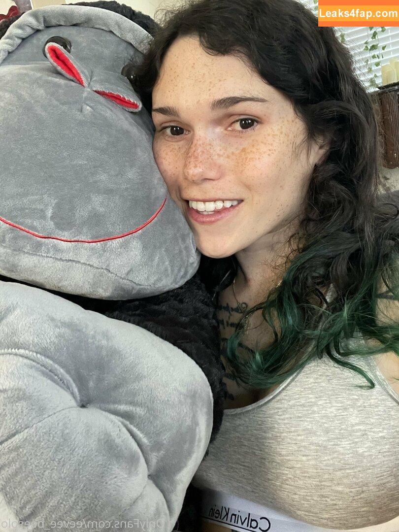 eeveebeevip / eeveebee leaked photo photo #0026