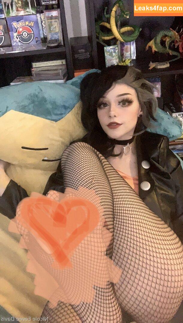eeveedavis /  leaked photo photo #0011