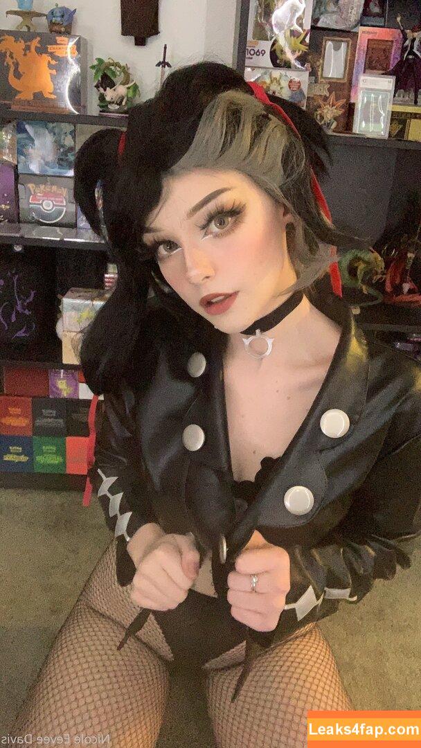 eeveedavis /  leaked photo photo #0054