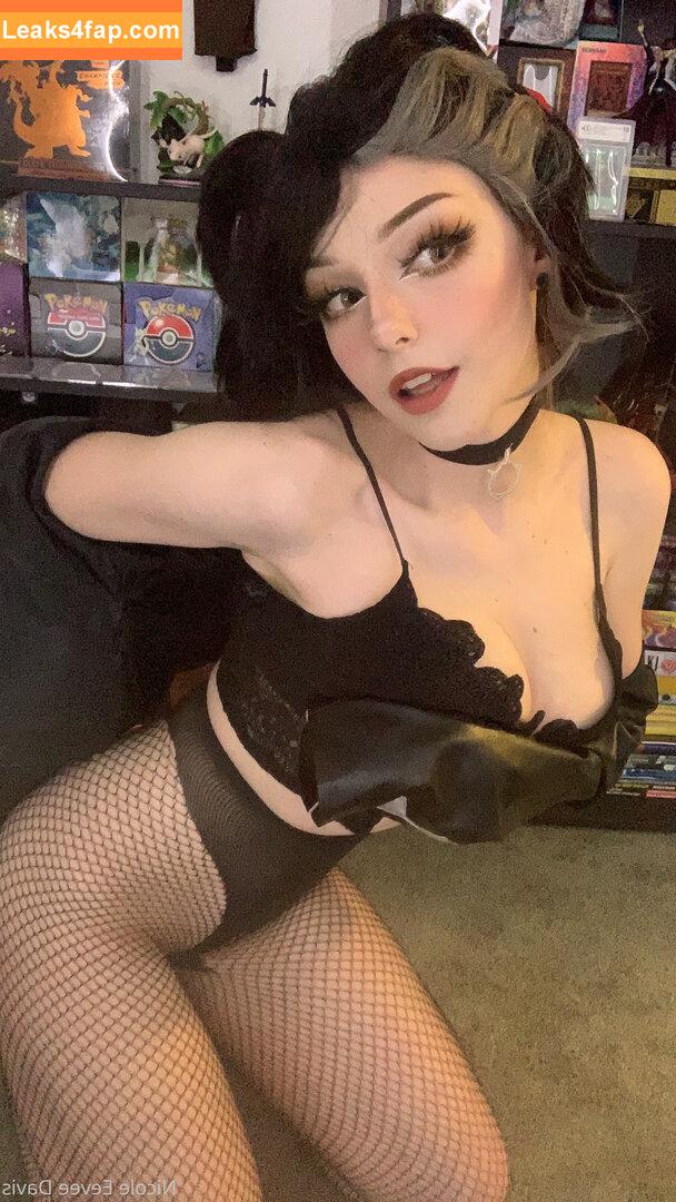 eeveedavis /  leaked photo photo #0062