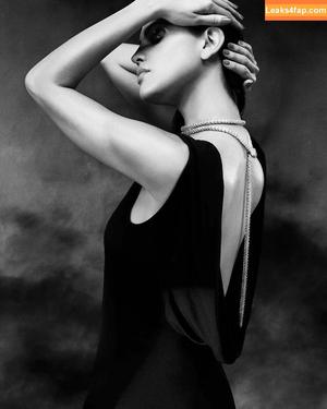 Eiza Gonzalez фото #0407