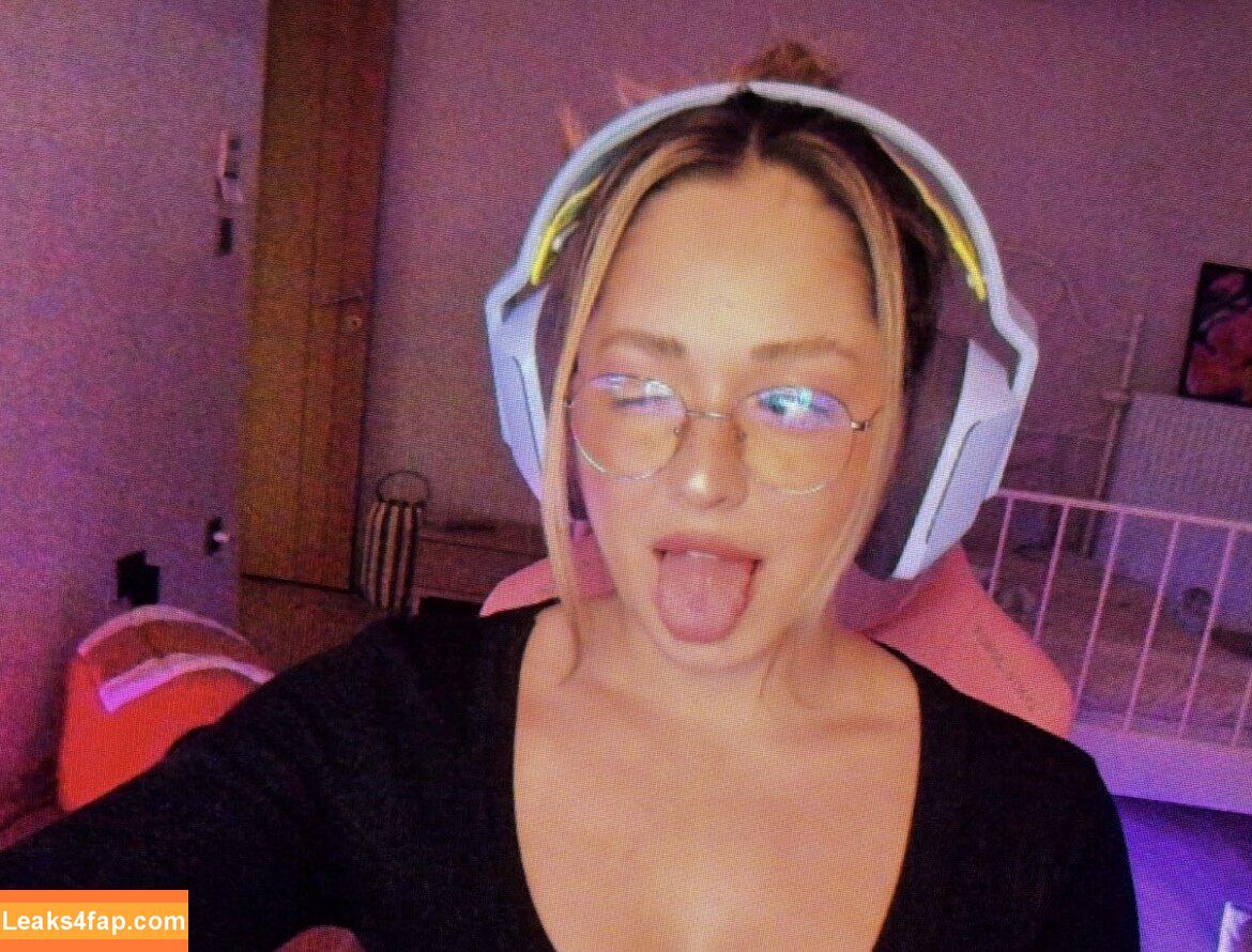 Elanur leaked photo photo #0047