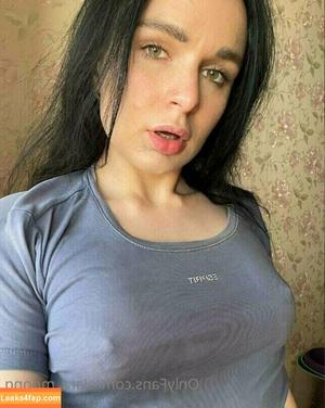 elara_moonq photo #0011