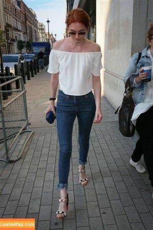 Eleanor Tomlinson photo #0069