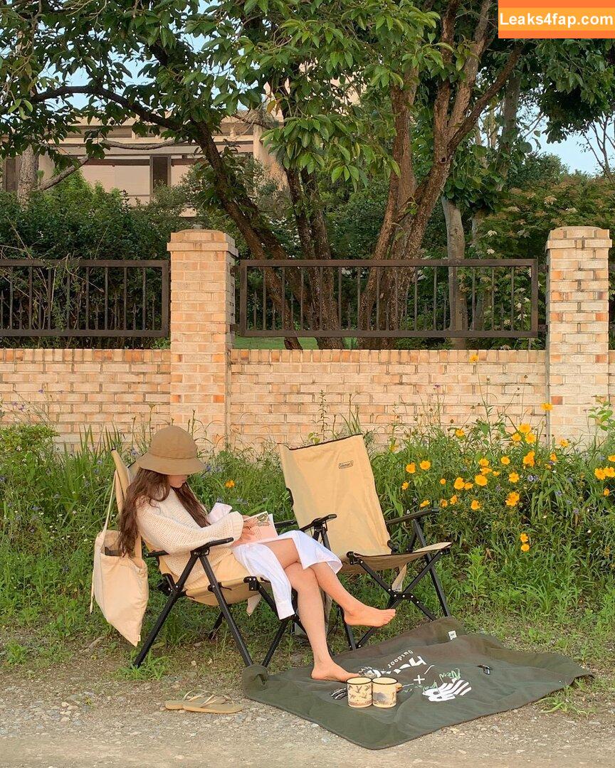 elfin_prairie /  leaked photo photo #0054