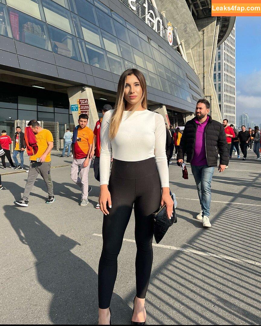 Elif Karaarslan / elifkaraarslan_17 leaked photo photo #0001