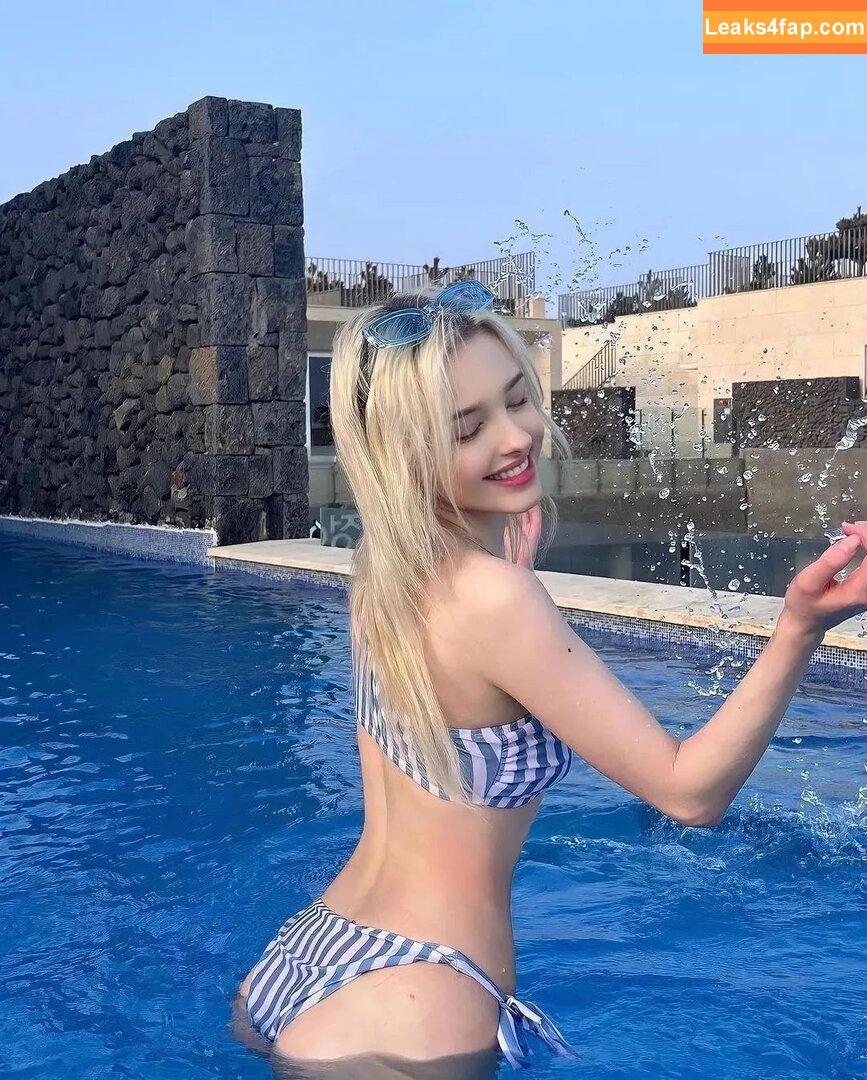 Elina Karimova / elina_4_22 leaked photo photo #0102