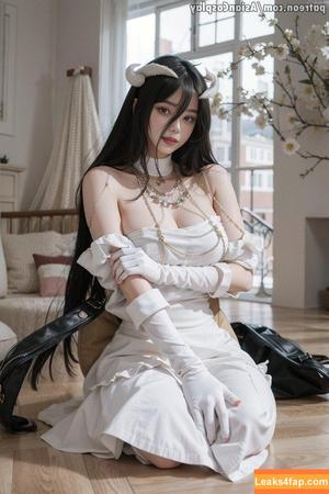Elina Yi photo #0092