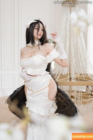 Elina Yi photo #0095