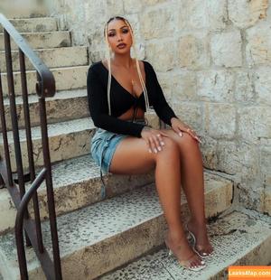 Elisa Loah RLR photo #0009