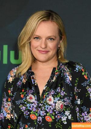 Elisabeth Moss photo #0035