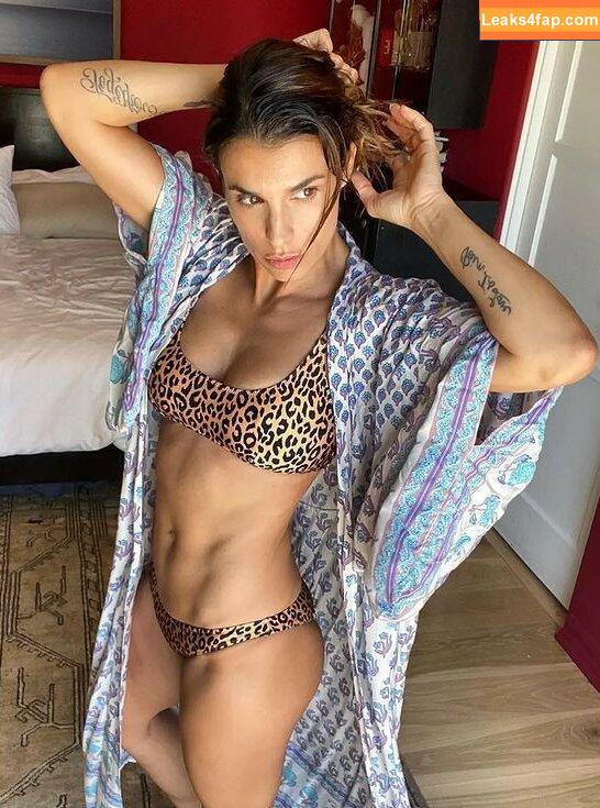 Elisabetta Canalis / JustElisabetta / littlecrumb_ слитое фото фото #0325