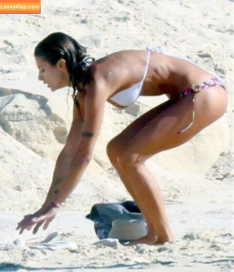 Elisabetta Canalis / JustElisabetta / littlecrumb_ слитое фото фото #0377