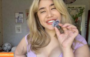 Elise ASMR photo #0129