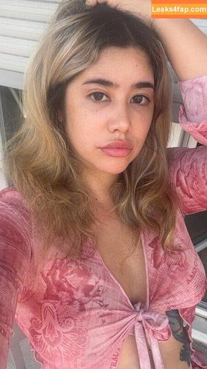 Elise ASMR photo #0200