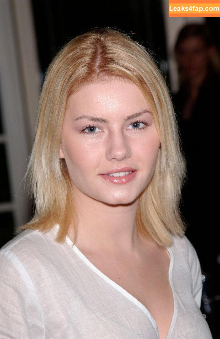 Elisha Cuthbert / Girl Next Door / elishaphaneuf leaked photo photo #0101