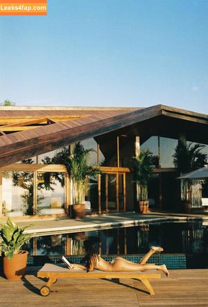 Elisha & Renee Herbert photo #0024