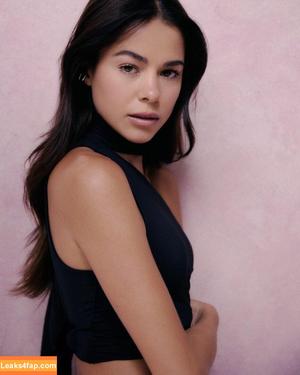 Elissa Burns photo #0007