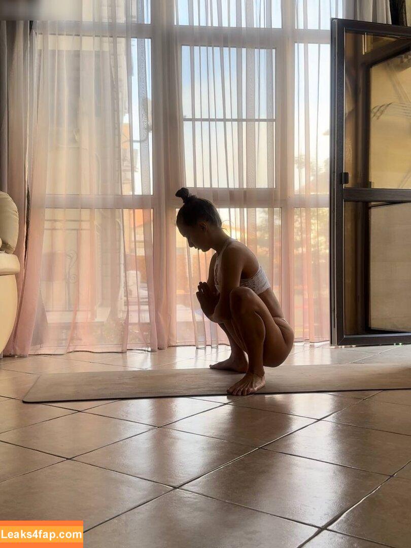 Eliz fit / eliz_fit_ leaked photo photo #0129
