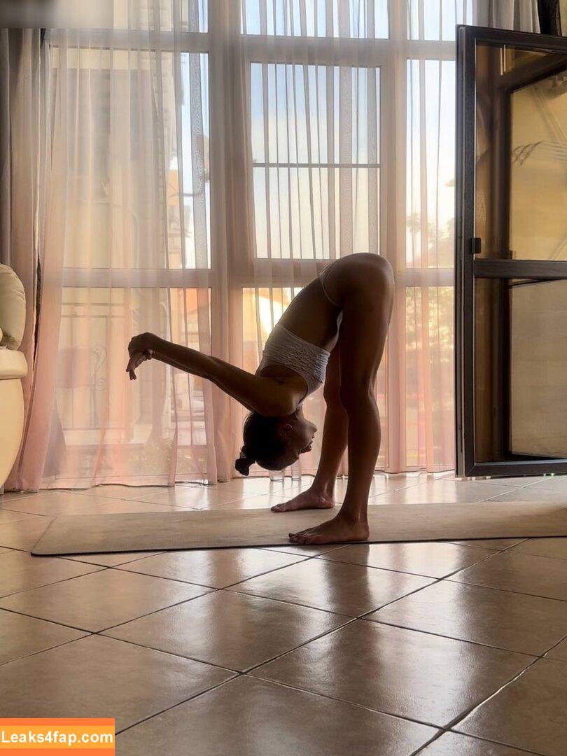 Eliz fit / eliz_fit_ leaked photo photo #0131