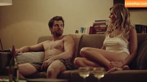 Eliza Coupe photo #0090