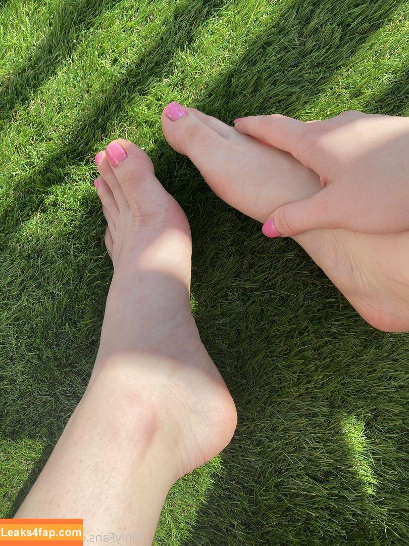 eliza_eves / elizaevesxxx / peachesandpot leaked photo photo #0018