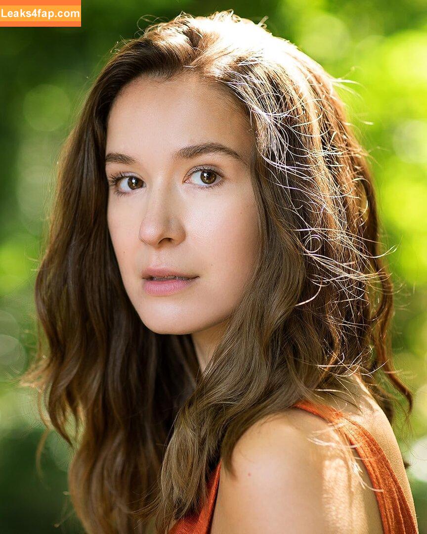 Elizabeth Dulau /  leaked photo photo #0003