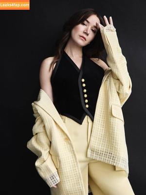 Elizabeth Dulau photo #0031