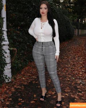 Elizabeth Georgina фото #0007