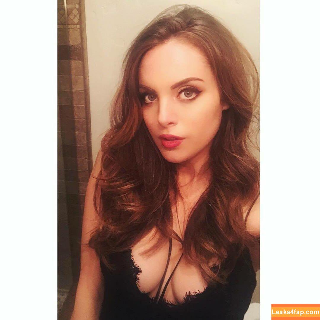 Elizabeth Gillies / lizgillz leaked photo photo #0064