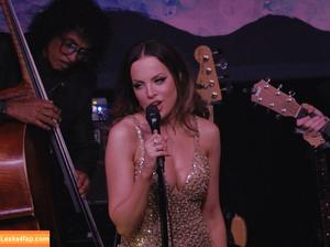 Elizabeth Gillies photo #0427