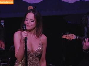 Elizabeth Gillies photo #0430