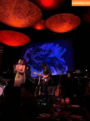 Elizabeth Gillies photo #0432