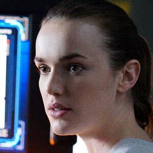 Elizabeth Henstridge