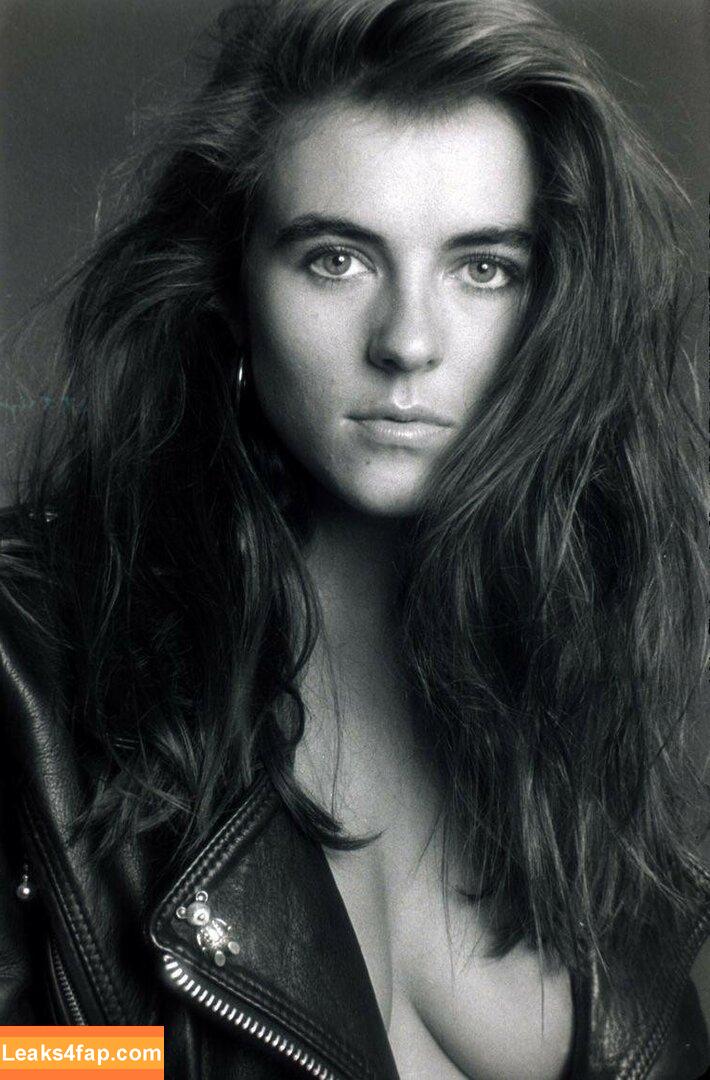 Elizabeth Hurley / elizabethhurley1 leaked photo photo #0140